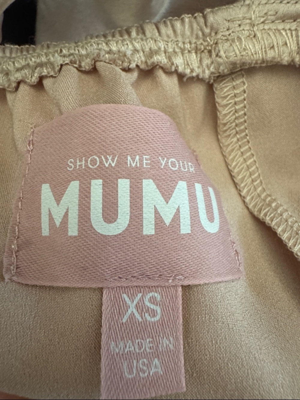 SHOW ME YOUR MUMU True Gold Godshaw Goddess
Maxi Dress Satin size XS - Picture 5 of 7